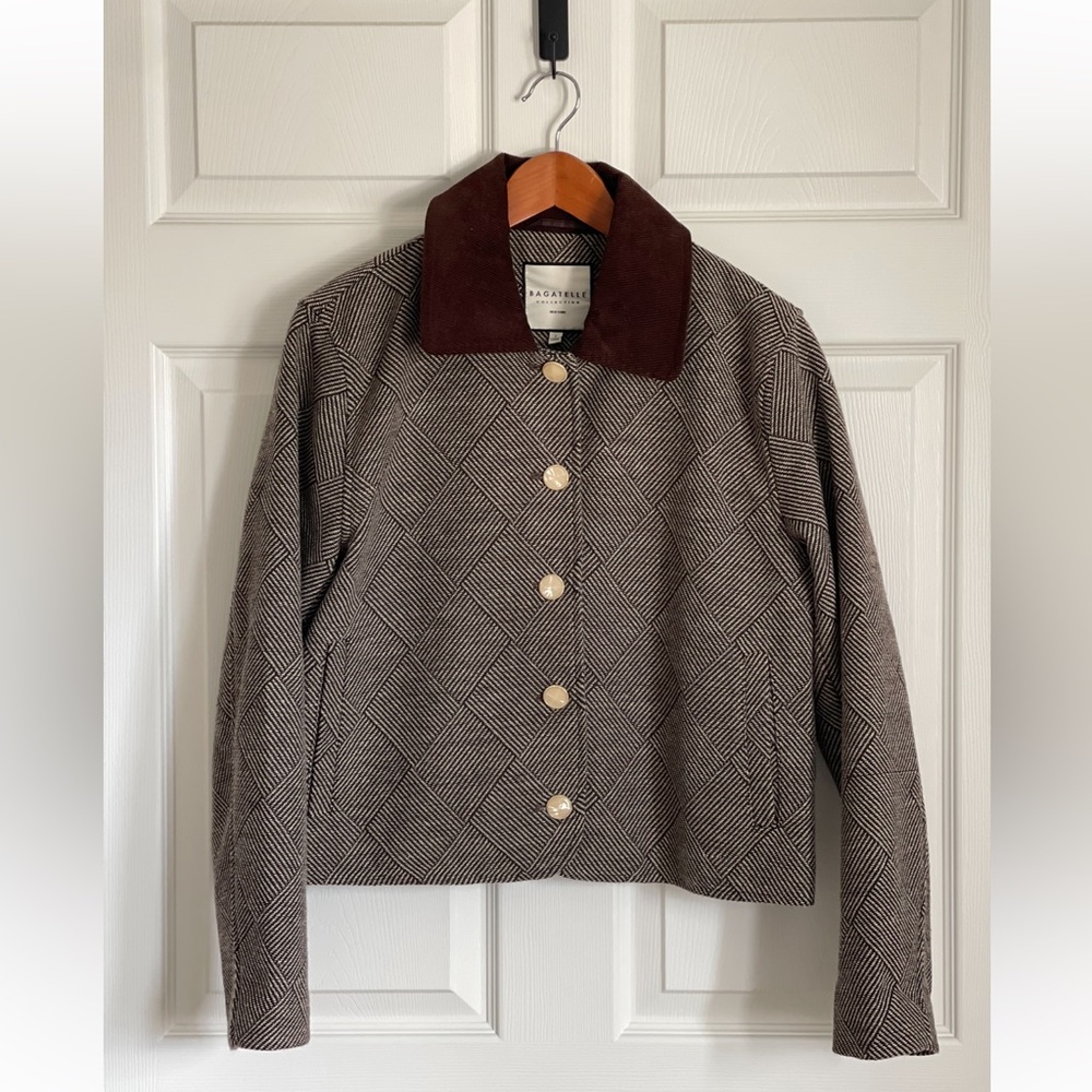 ✨Bagatelle Jacket✨ - Picture 4 of 10